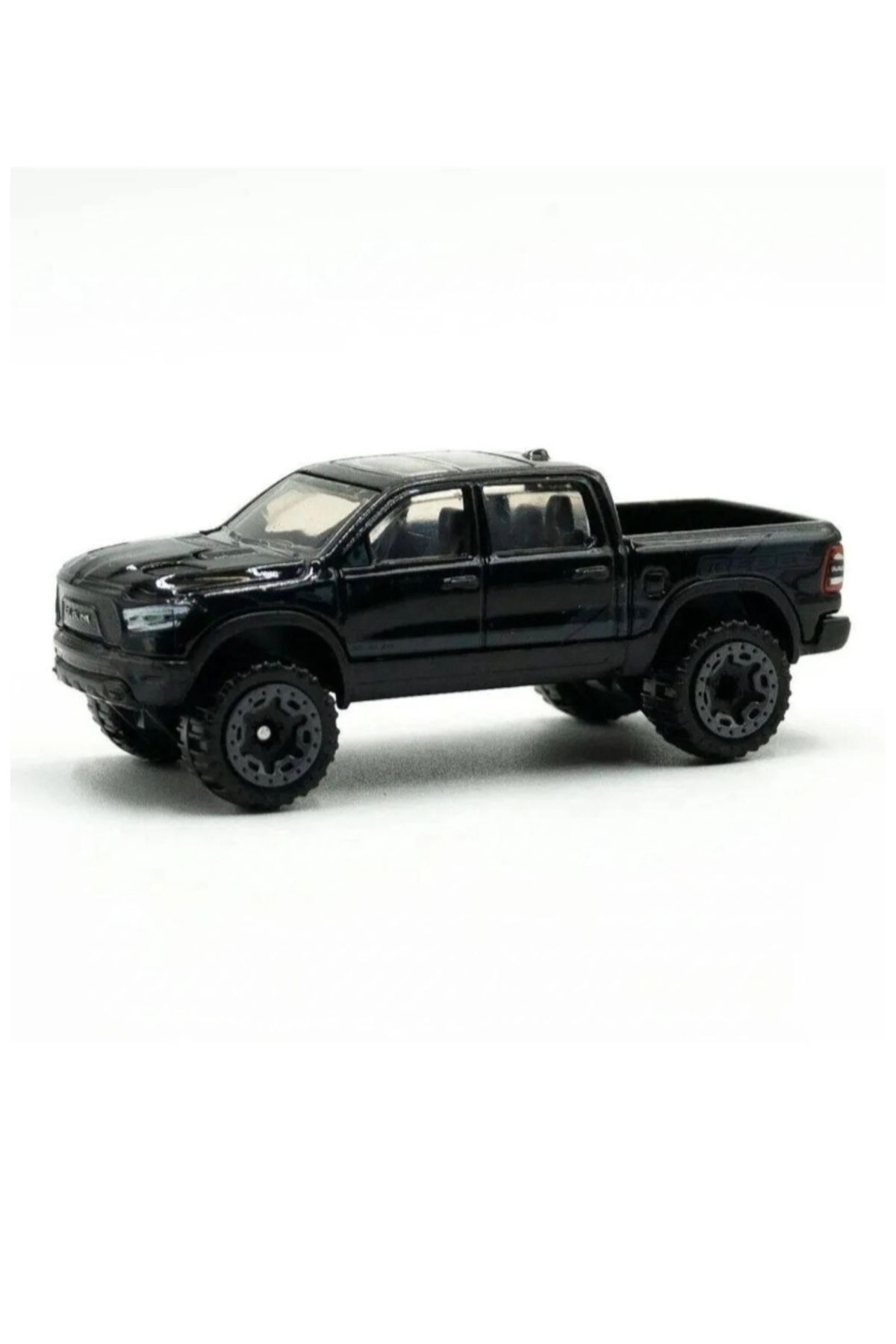 1/64 Ölçek 2020 Ram 1500 Rebel Siyah Özel Renk 2 1 64 olcek 2020 ram 1500 rebel siyah ozel renk 56892.jpg