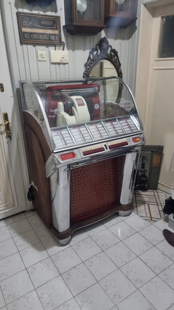1950 Model Amerikan Otomatik Plak Çalar Müzik Kutusu - 50 Adet Plak Çalar