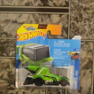 hotwheels rink racer 2024 58047.jpg