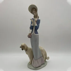 Lladró 1537 Stepping Out Porselen Figür 1