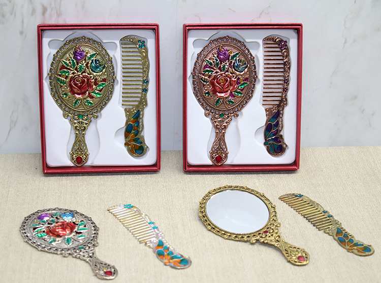 Gül Tasarımı Ayna Ve Tarak Seti Küçük Boy 1 gul tasarimi ayna ve tarak seti kucuk boy 152414.jpg